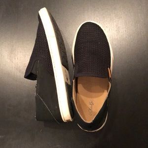 Black mesh Olukai Pehuea slip on sneakers